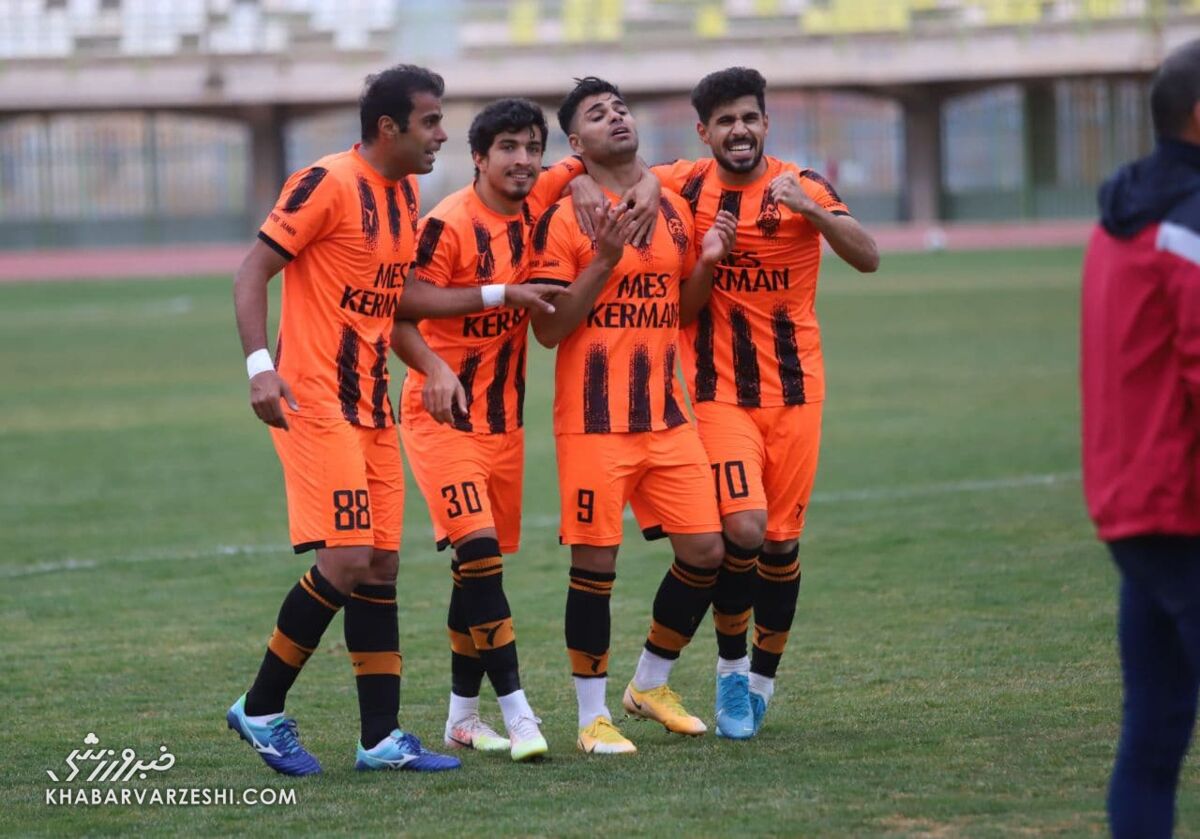 شاگردان حسین&zwnj;خانی به مصاف پرسپولیس می&zwnj;روند/ برنامه مسی&zwnj;ها در تهران مشخص شد