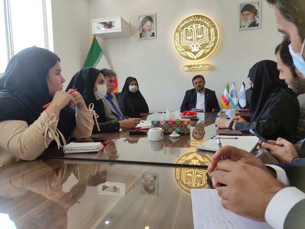 ۱۲ پایگاه حقوقی رایگان در حاشیه شهر مشهد فعال است