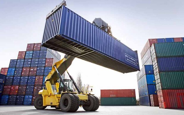 صادرات بیش از ۵۰ هزار تن کالای استاندارد از مرز مهران به عراق