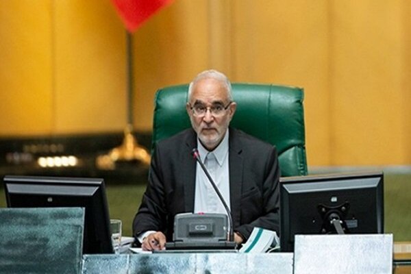 تلاش‌ها و خدمات پزشکان بر هیچ فردی پوشیده نیست
