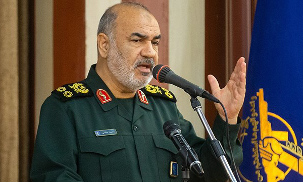 جوهره اصلی تقابل راهبردی بین انقلاب اسلامی و نظام سلطه، تقابل جهل و آگاهی است