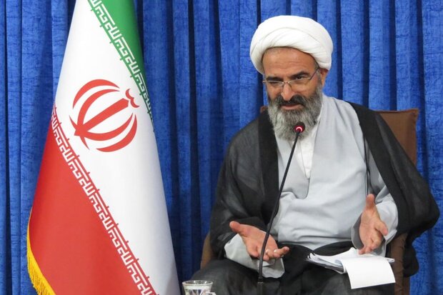 برگزاری یادواره شهدای استان سمنان برای تداوم راه آن‌ها است