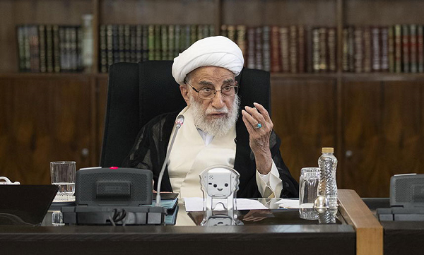 جامعه دانشجویی آرمان خواهی را در فضای جامعه حاکم کنند