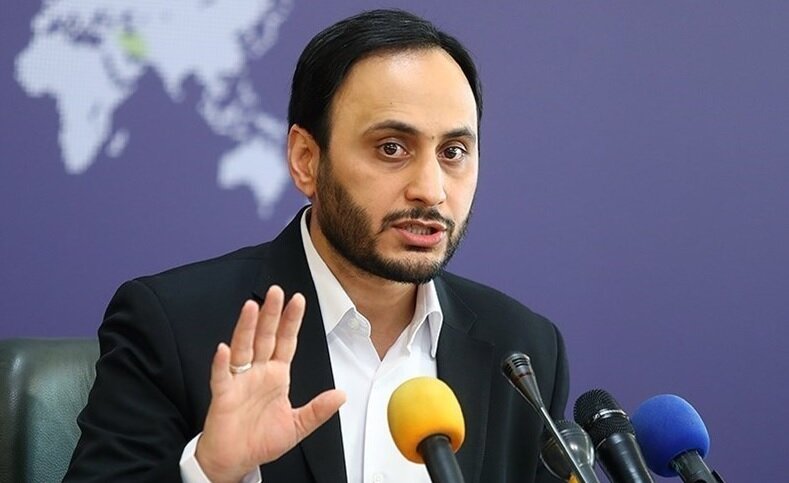 بهادری‌جهرمی: انگلیس از اعمال خشونت علیه شهروندانش خودداری کند