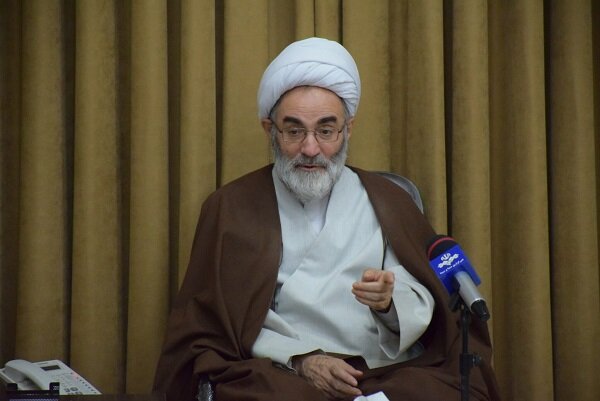 اجرای طرح های جوانان انقلابی بزرگ در عرصه‌های مختلف ایجاد می‌کند