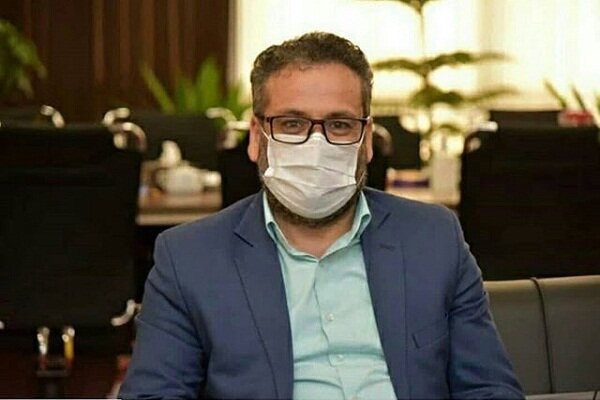 ارز کافی موجود است/ توقع داریم دولت قیمت دلار را کاهش دهد