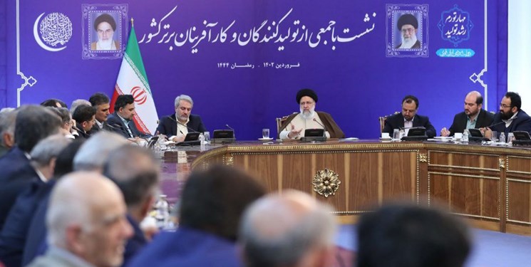 رئیس جمهور با جمعی از تولید کنندگان و کار آفرینان برتر دیدار کرد