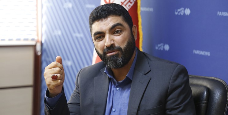 راستینه: مهار تورم و رشد تولید جز با بهره‌وری از ظرفیت‌های داخلی ممکن نخواهد بود