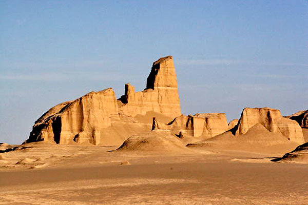 بهار گردشگری کرمان در کویر شهداد / بازدید از گرم‌ترین نقطه زمین