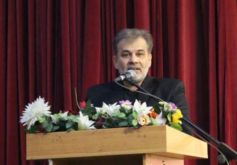 انقلاب اسلامی ثمره اتحاد، همدلی و ایثارگری ملت ایران است