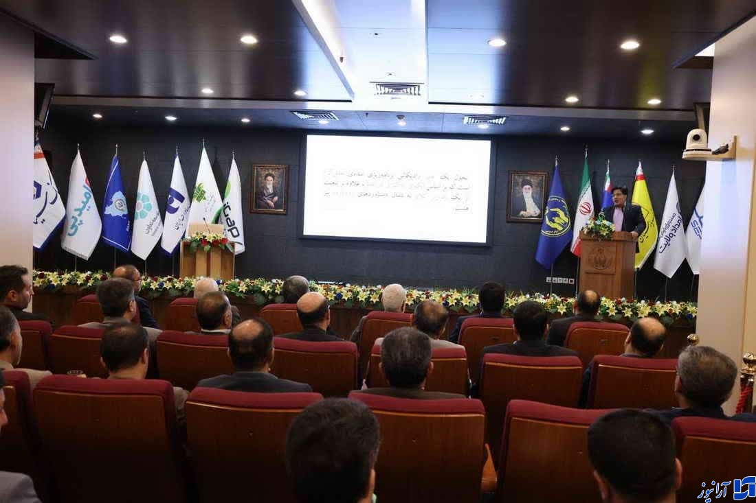 تقدیر از مدیر عامل بانک توسعه تعاون در رویداد توسعه فناوری های نوین در احسان و نیکوکاری