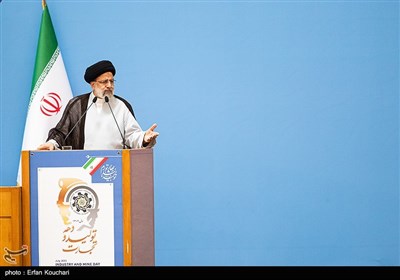 همایش روز ملی صنعت و معدن