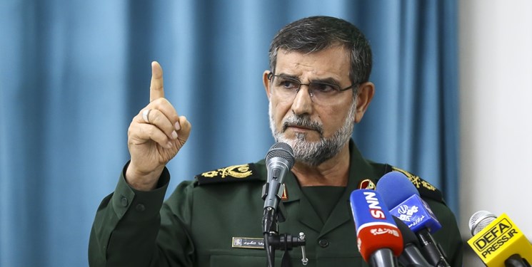 سردار تنگسیری: آمریکا بداند اگر با ناو آمد ما عقبنشینی نمیکنیم سردار تنگسیری: آمریکا بداند اگر با ناو آمد ما عقبنشینی نمیکنیم