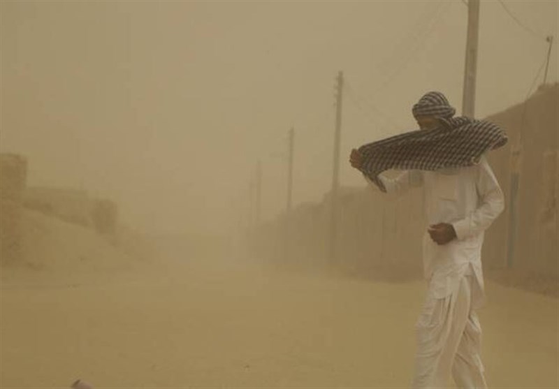 امدادرسانی به ۱۳۵ آسیب‌دیده طوفان سیستان/ ۱۵۶۳ نفر روانه مراکز درمانی شدند