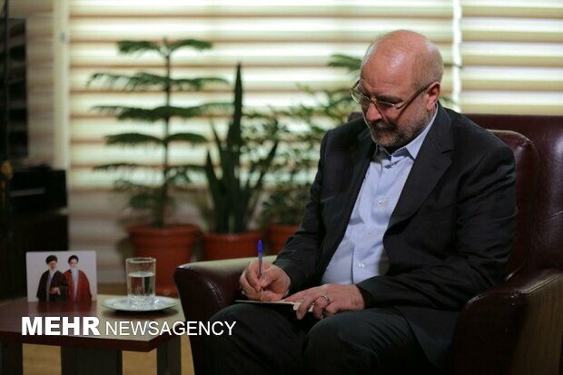 قالیباف درگذشت ابوی تولیت مسجد مقدس جمکران را تسلیت گفت