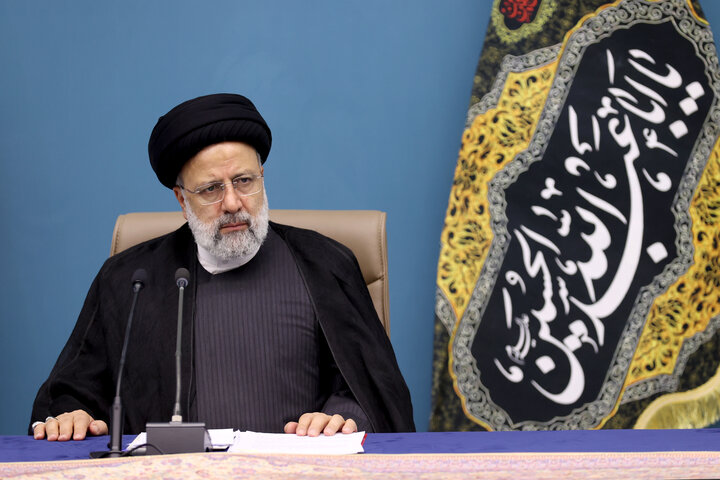 هیچ واحد تولیدی نباید به دلیل بدهی به نظام بانکی تعطیل شود