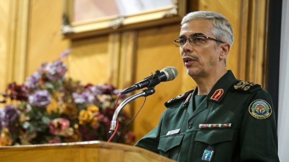 دفاع مقدس یک مبدا تاریخ ساز برای ملت ایران است