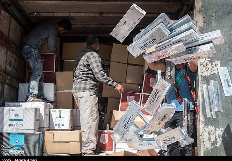 کشف محموله ۲۶۰۰ نخ سیگار قاچاق در پردیس