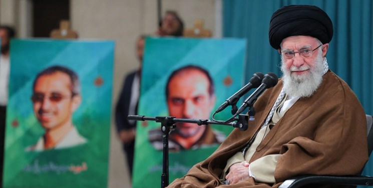رهبر انقلاب: نخبگان کشور امروز به یک خیز جدید احتیاج دارند