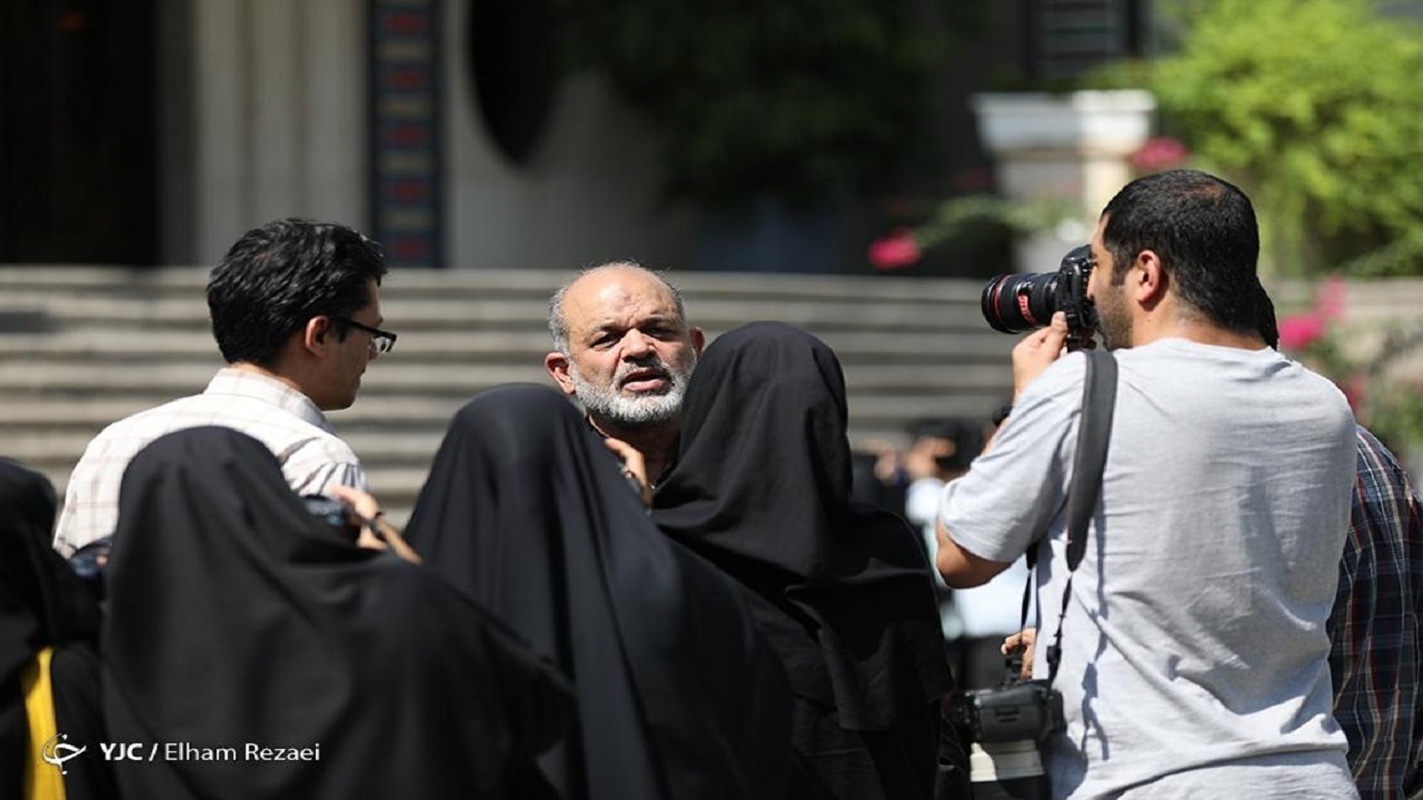 تکذیب ادعای حمله به مراکز نظامی در خرم‌ آباد توسط وزیر کشور