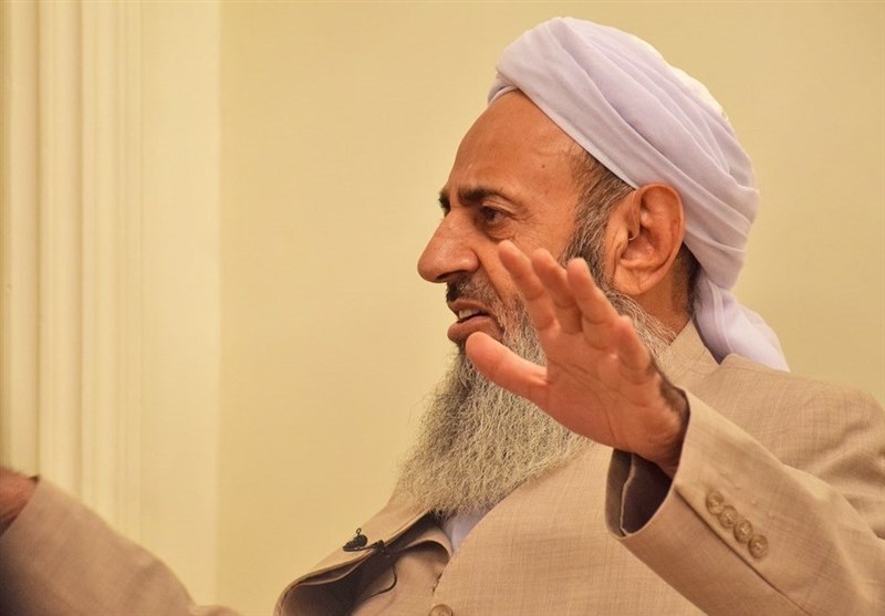 تقدیم تصویر شهدای مقاومت به عبدالحمید؛ دانشجویان زاهدان: آقای مولوی شما برای فلسطین چه کردید؟