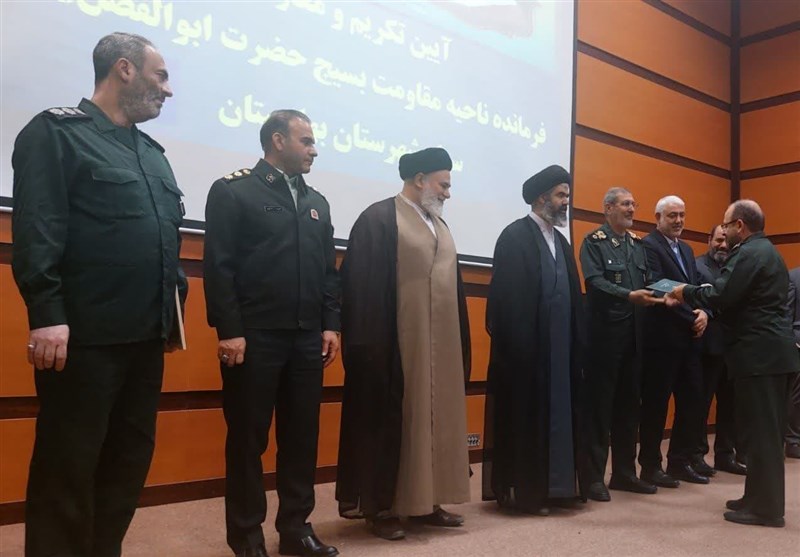 فرمانده سپاه ناحیه حضرت ابوالفضل (ع) بهارستان معرفی شد / تأکید فرمانده سپاه استان تهران بر جذب دانش‌آموزان به حوزه‌های بسیج