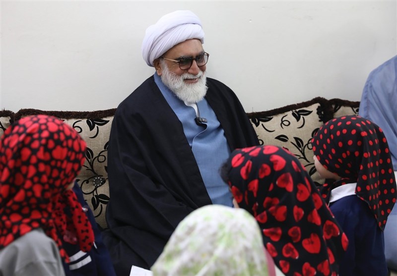 یلدای متفاوت تولیت آستان قدس رضوی در جمع کودکان بیسرپرست یلدای متفاوت تولیت آستان قدس رضوی در جمع کودکان بیسرپرست