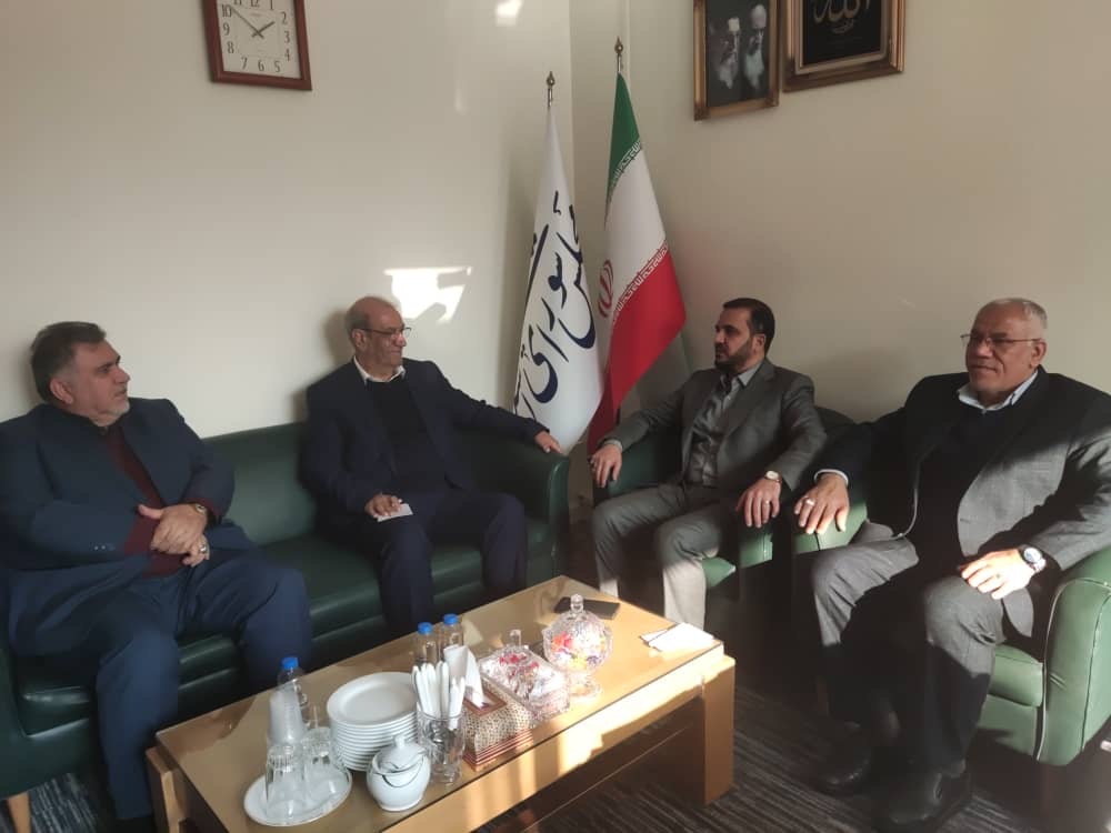 حمید باوی بحره رئیس کانون بازنشستگان و مستمری بگیران اهواز ، کارون  باوی ،حمیدیه‌،گام بلند و مقتدرانه در راستای تقویت زیر ساخت های کانون بازنشستگان اهواز و سوغاتش از ساختمان سازمان تأمین اجتماعی کشور پایتخت احداث درمانگاه تخصصی دندانپزشکی برای بازنشستگان در اهواز برای اولین بار در استان/