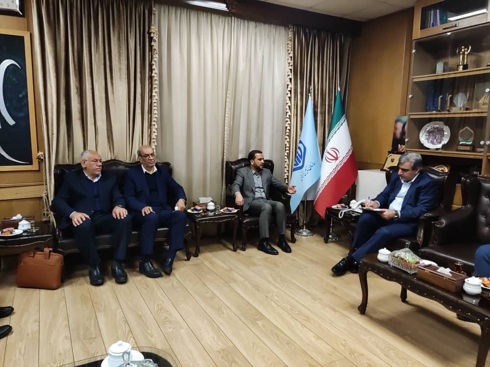حمید باوی بحره رئیس کانون بازنشستگان و مستمری بگیران اهواز ، کارون  باوی ،حمیدیه‌،گام بلند و مقتدرانه در راستای تقویت زیر ساخت های کانون بازنشستگان اهواز و سوغاتش از ساختمان سازمان تأمین اجتماعی کشور پایتخت احداث درمانگاه تخصصی دندانپزشکی برای بازنشستگان در اهواز برای اولین بار در استان/