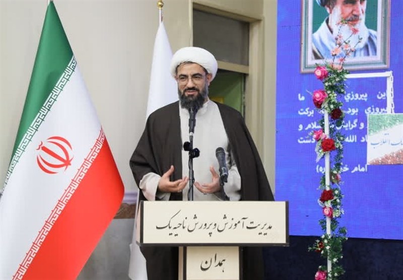 انقلاب اسلامی به جامعه زنان هویت بخشید