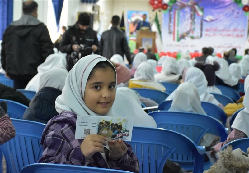 نواخته شدن زنگ نیکوکاری در ۱۵۰۰ مدرسه همدان