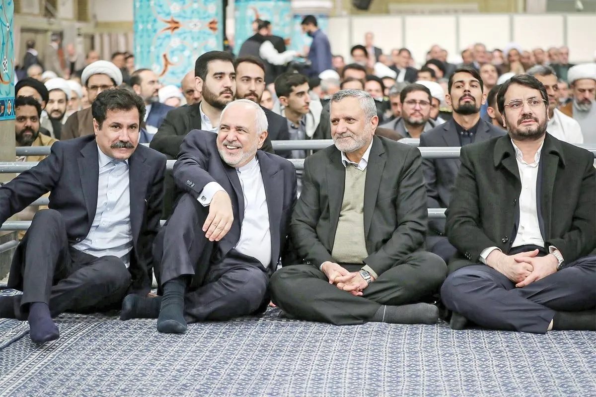 سیگنال ظریف به دنیا؛ بررسی پیامد‌های خارجی حذف معاون راهبردی رئیس‌جمهور