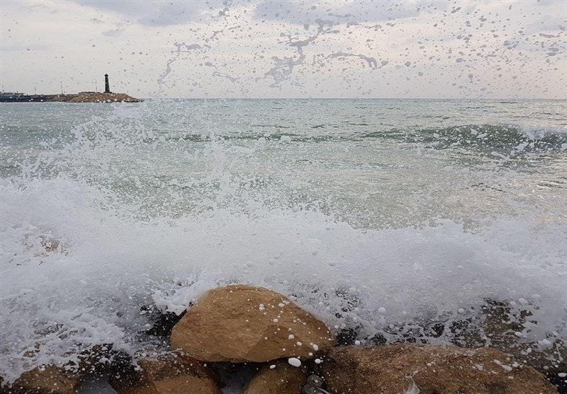 وزش باد ۵۴ کیلومتری بر روی سواحل استان بوشهر وزش باد ۵۴ کیلومتری بر روی سواحل استان بوشهر