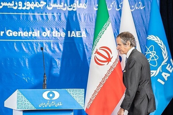 تعامل از ایران، یک بام و دو هوای آقای مدیرکل