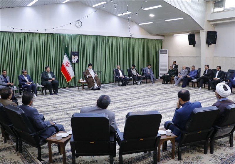 آیت‌الله علم‌الهدی‌: حجاب ‌از مدارس در دل دختران نهادینه شود