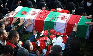 پیکر شهید «منصور پورعزیز پورمنصوری» در گلزار شهدای اهواز آرام گرفت