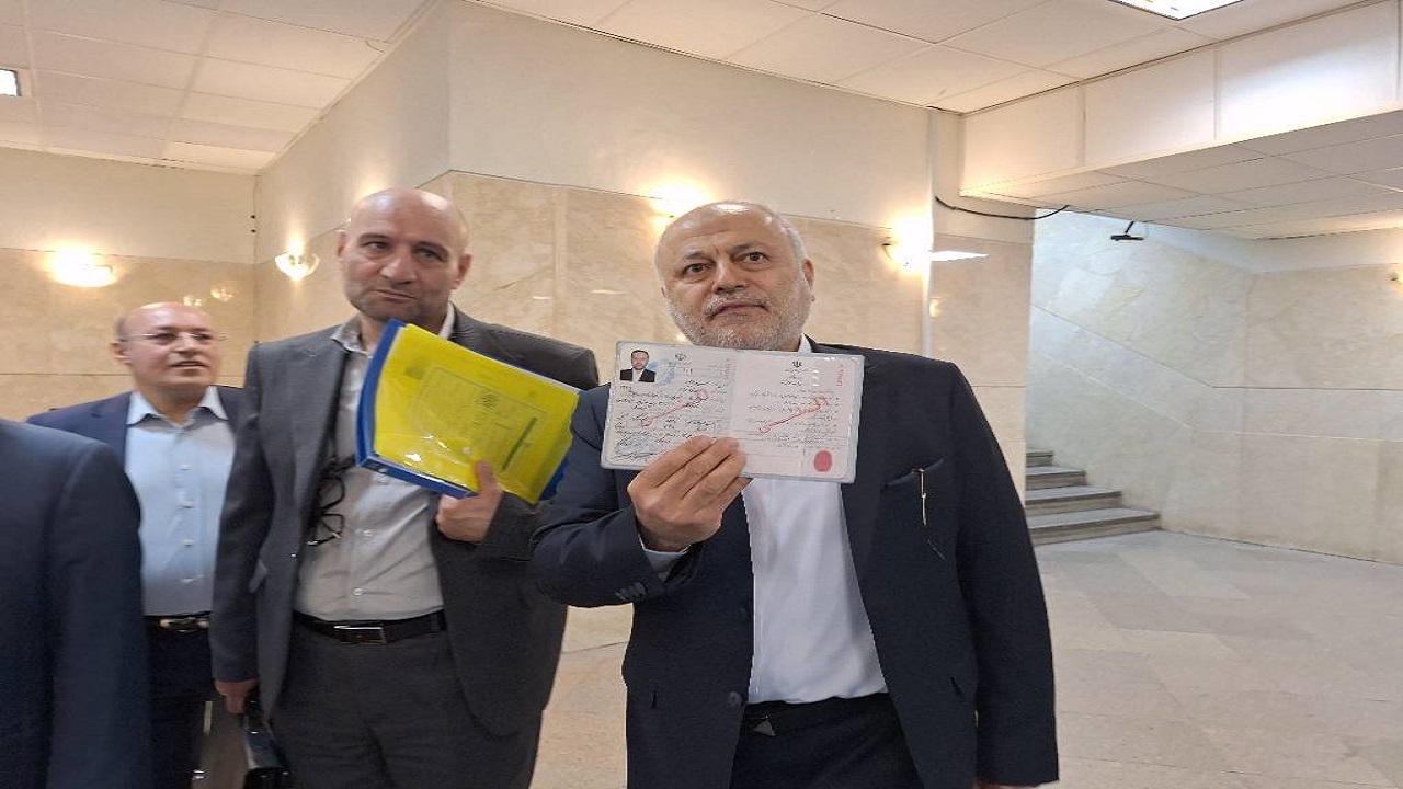 رسولی‌نژاد داوطلب انتخابات ریاست‌جمهوری شد