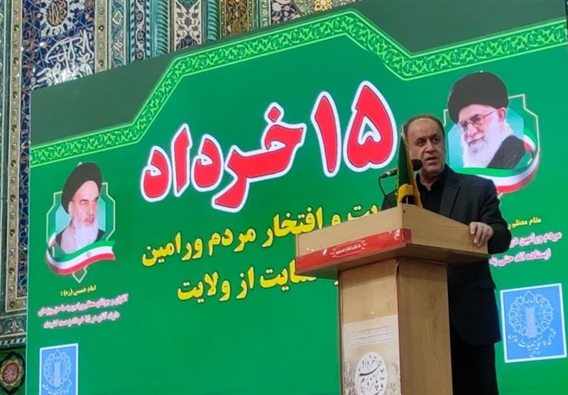 به پشتوانه ملت و شهدا، آمریکا نمی‌تواند به ما نزدیک شود