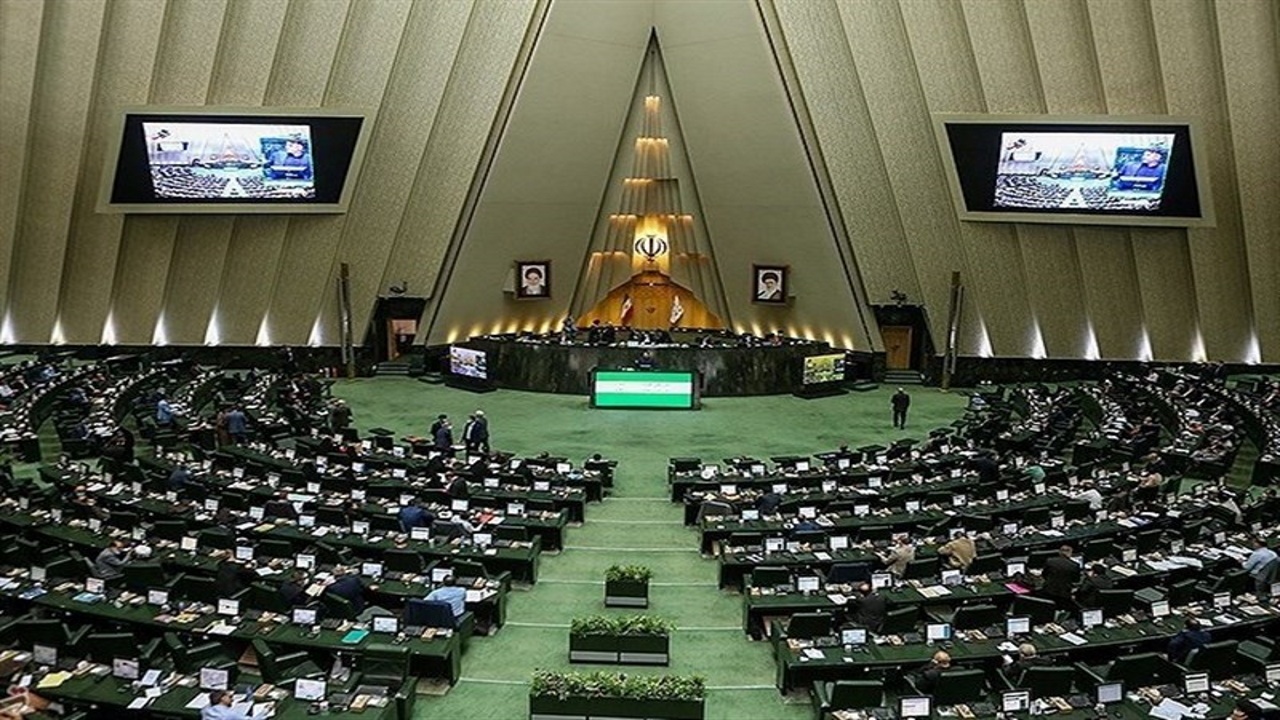 گزارش وزیر نیرو از مصرف انرژی در ماه‌های گرم سال در دستورکار مجلس