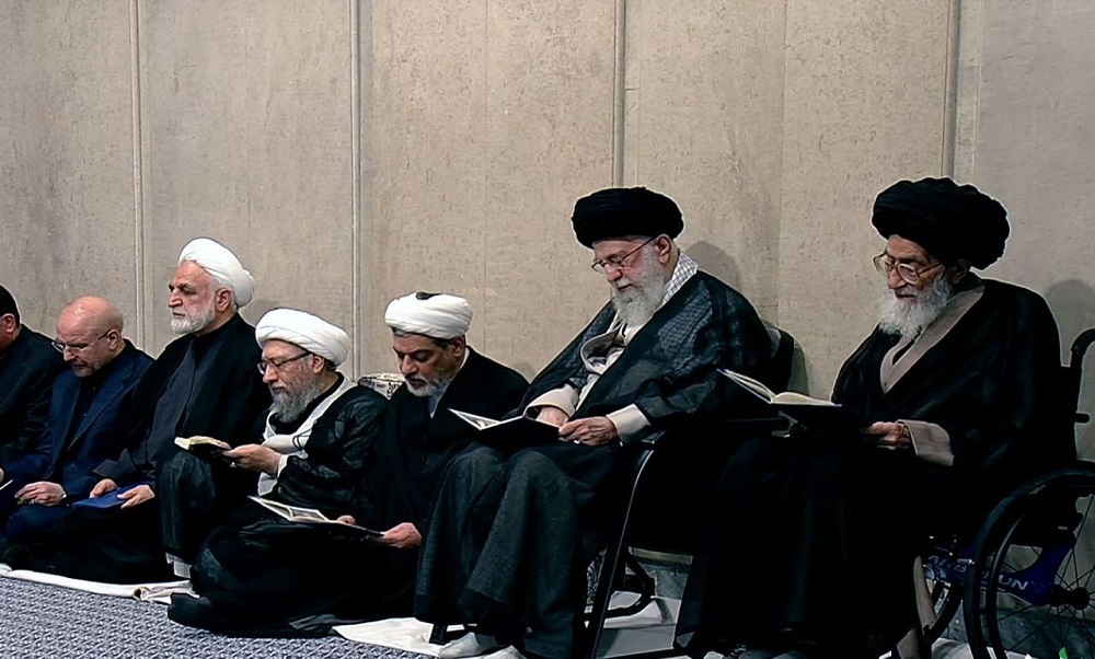 مراسم بزرگداشت رئیس جمهور و هیات همراه در حسینیه امام خمینی (ره) برگزار می‌شود