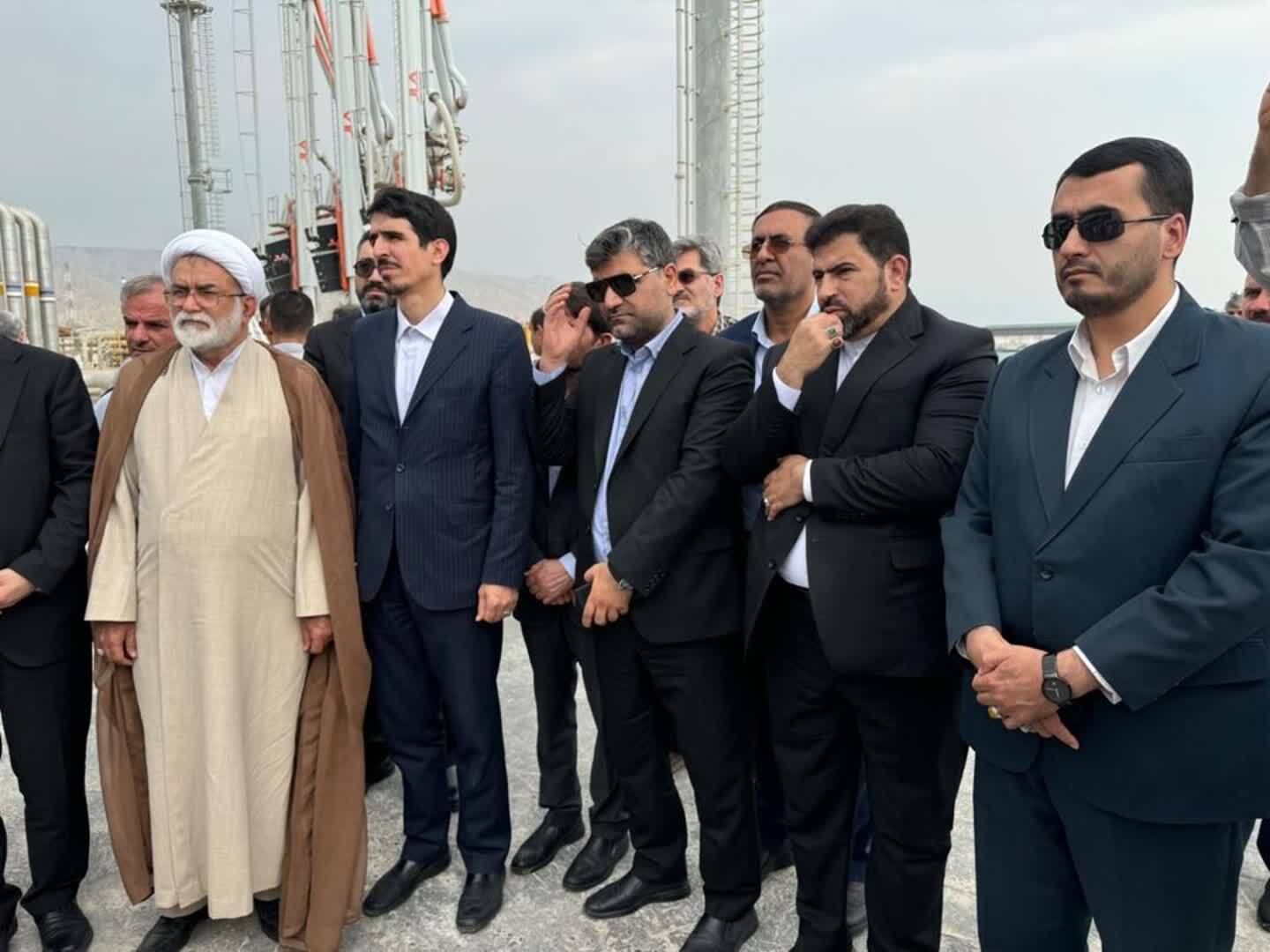 اعضای کمیسیون انرژی مهمان پایتخت انرژی ایران (عسلویه)/اولویت نخست مجلس رفع ناترازی هاست /سقف حقوق کارکنان عملیاتی صنعت نفت اصلاح شد/مهر تایید ‌کمیسیون انرژی مجلس بر عملکرد درخشان کارکنان منطقه‌ پارسی جنوبی