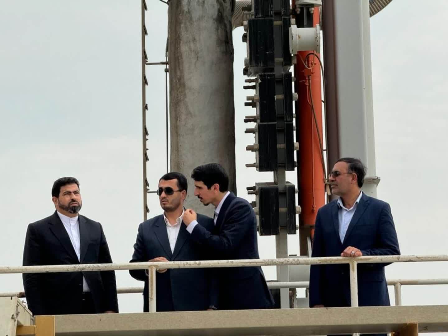 اعضای کمیسیون انرژی مهمان پایتخت انرژی ایران (عسلویه)/اولویت نخست مجلس رفع ناترازی هاست /سقف حقوق کارکنان عملیاتی صنعت نفت اصلاح شد/مهر تایید ‌کمیسیون انرژی مجلس بر عملکرد درخشان کارکنان منطقه‌ پارسی جنوبی