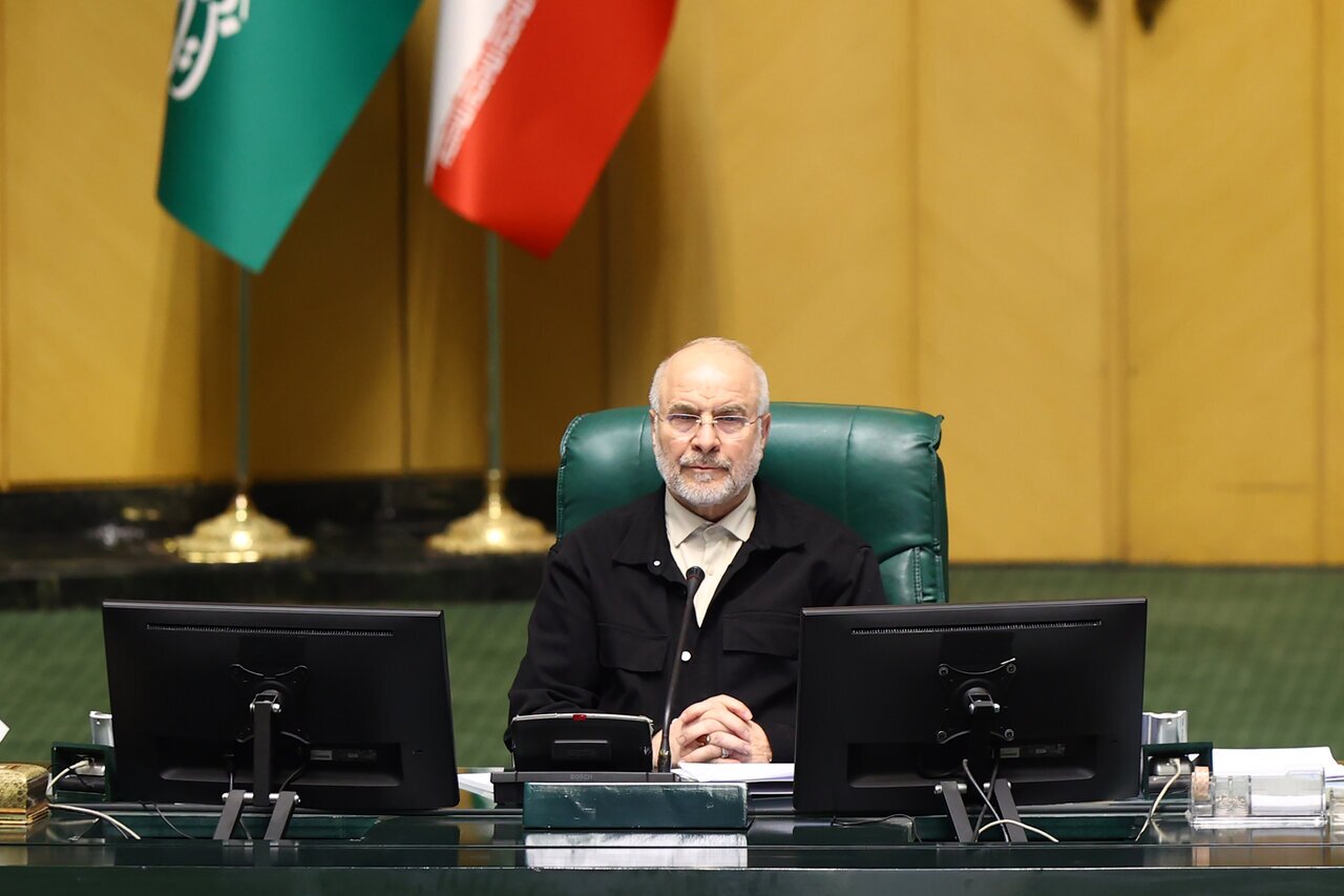 حاج قاسم در دل تهدیدها فرصت می‌دید/ پیروی از منش حاج قاسم یعنی اولویت قرار دادن ایران به جای حزب و جناح، یعنی پیگیری برای حل مشکلات مردم