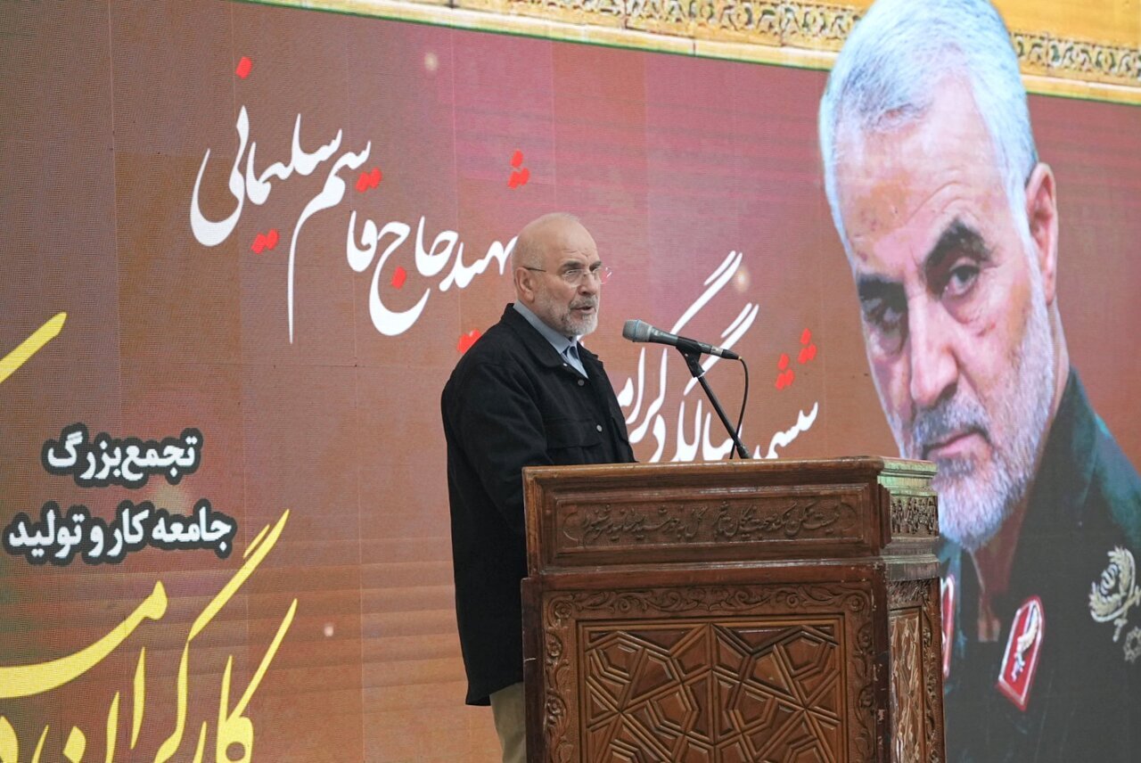 اقتصاد ایران آزاد نیست، مردمی است/ دامنه تغییرات نرخ دلار به ۲ تا ۴ درصد محدود می‌شود