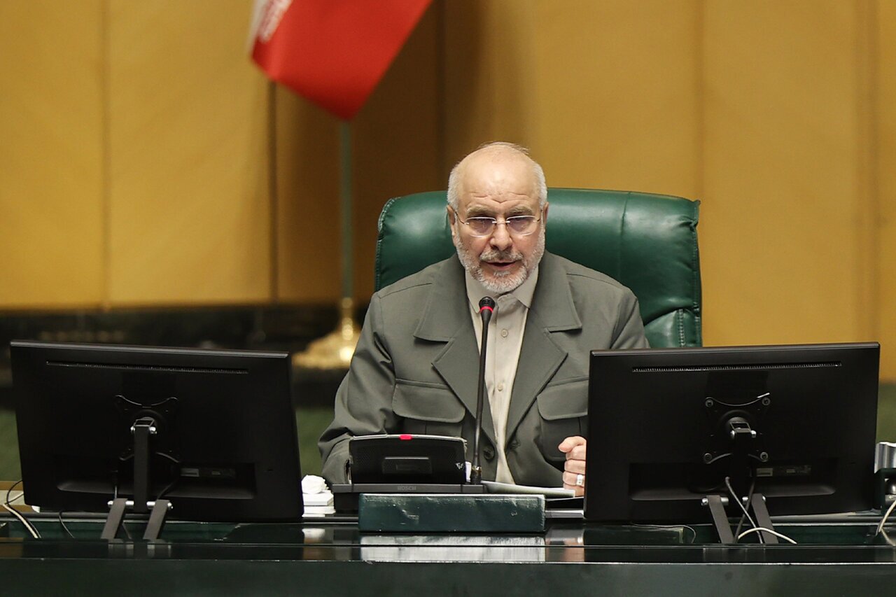ایران همزمان در ۴ جبهه با دشمن در جنگ است/ملت پوز دشمن را در جنگ نظامی ۱۲ روزه به خاک مالیدند/مقدمات جنگ تروریستی از مدت ها قبل پیش بینی شده بود