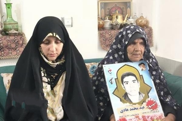 دیدار معاون رئیسجمهور در امور زنان و خانواده با مادر شهید «عیدمحمد هادی» در خراسان جنوبی دیدار معاون رئیسجمهور در امور زنان و خانواده با مادر شهید «عیدمحمد هادی» در خراسان جنوبی