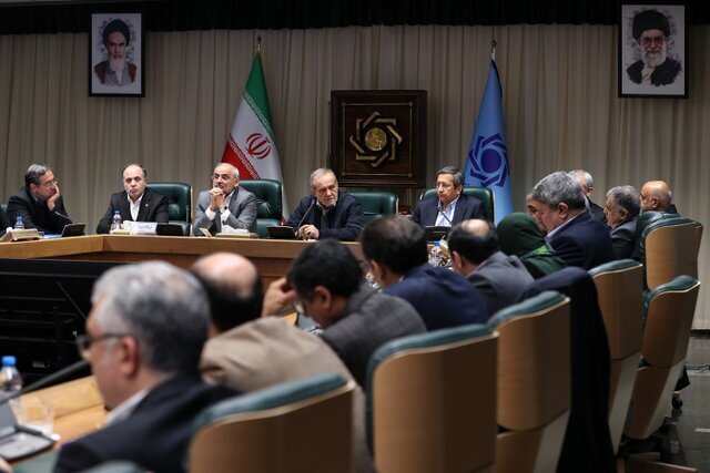دستور مهم پزشکیان برای رفع موانع اجرایی تفویض اختیارات استانداران مرزی