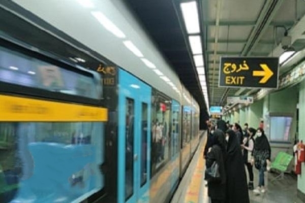 خدمات رسانی رایگان مترو و ناوگان اتوبوسرانی مشهد به عزاداران رهبر شهید
