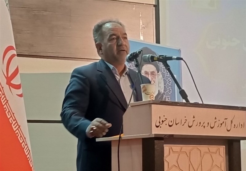 اساس کار برای توسعه کشور از آموزش و پرورش می‌گذرد