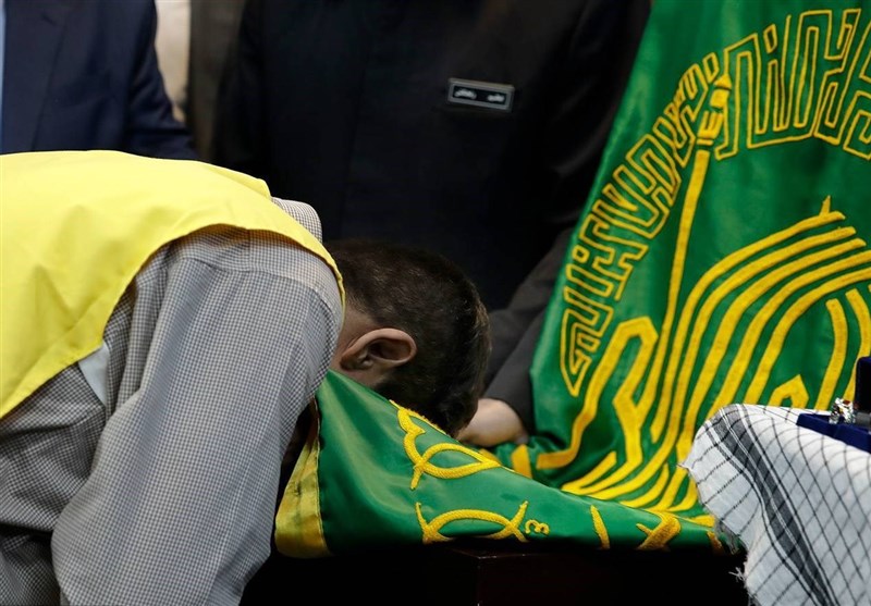 ۲۵ زندانی کردستان در سایه پرچم متبرک مطهر رضوی آزاد شدند